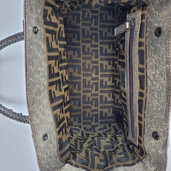 NEW Fendi Silver Metallic Du Jour Ostrich Bag - Picture 10 of 13